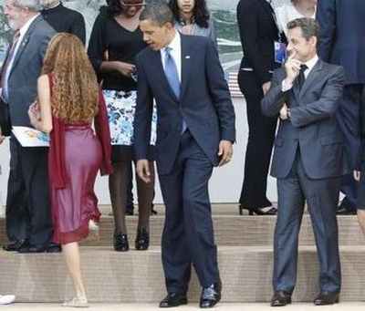 Obama spies some booty!