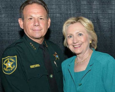 Broward county sheriff Scott Israel and Hillary Clinton
