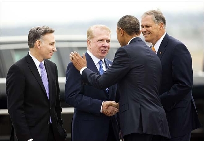 Ed Murray shaking hands with Barack Obama